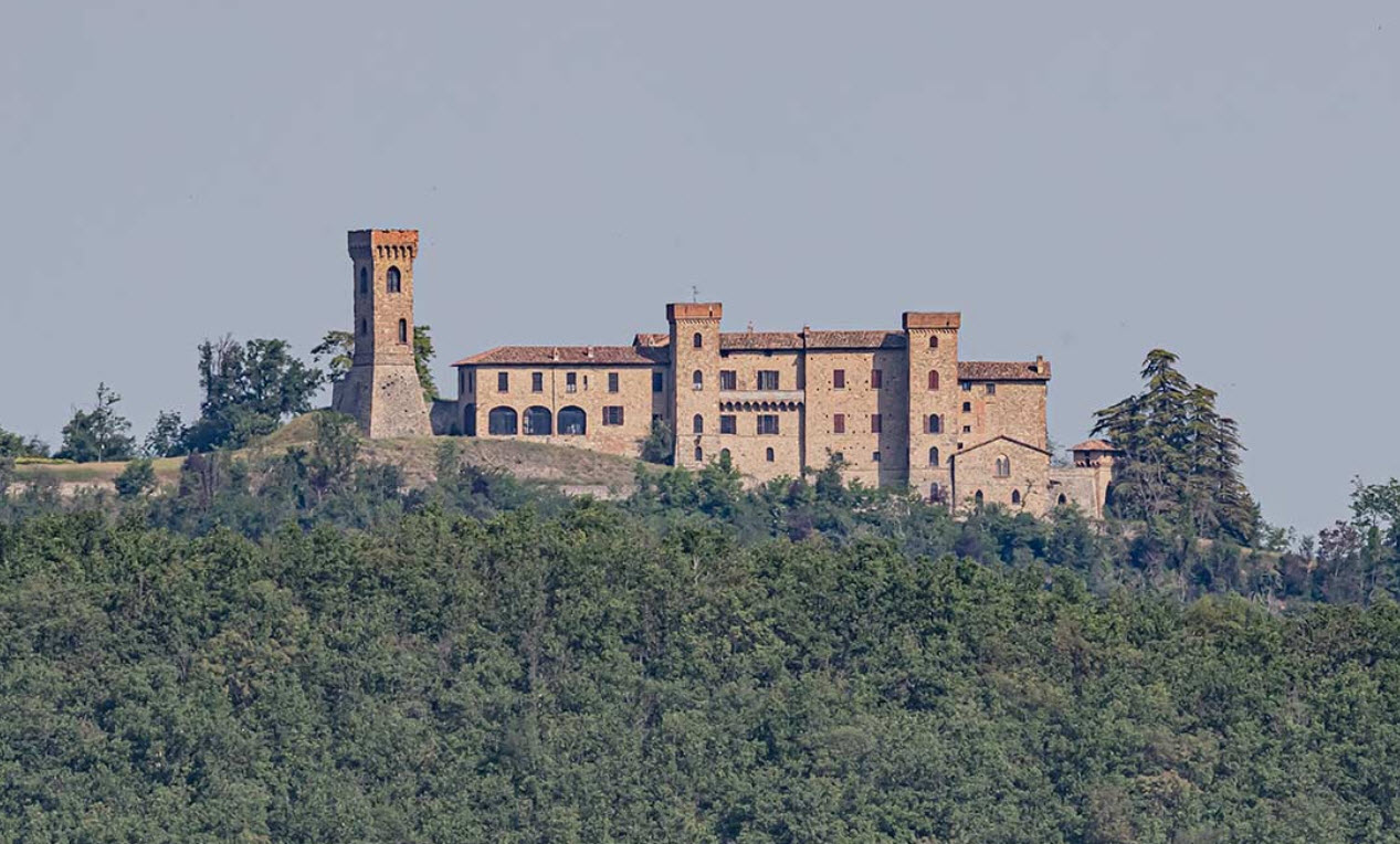 Castello di Pozzol Groppo, Italy